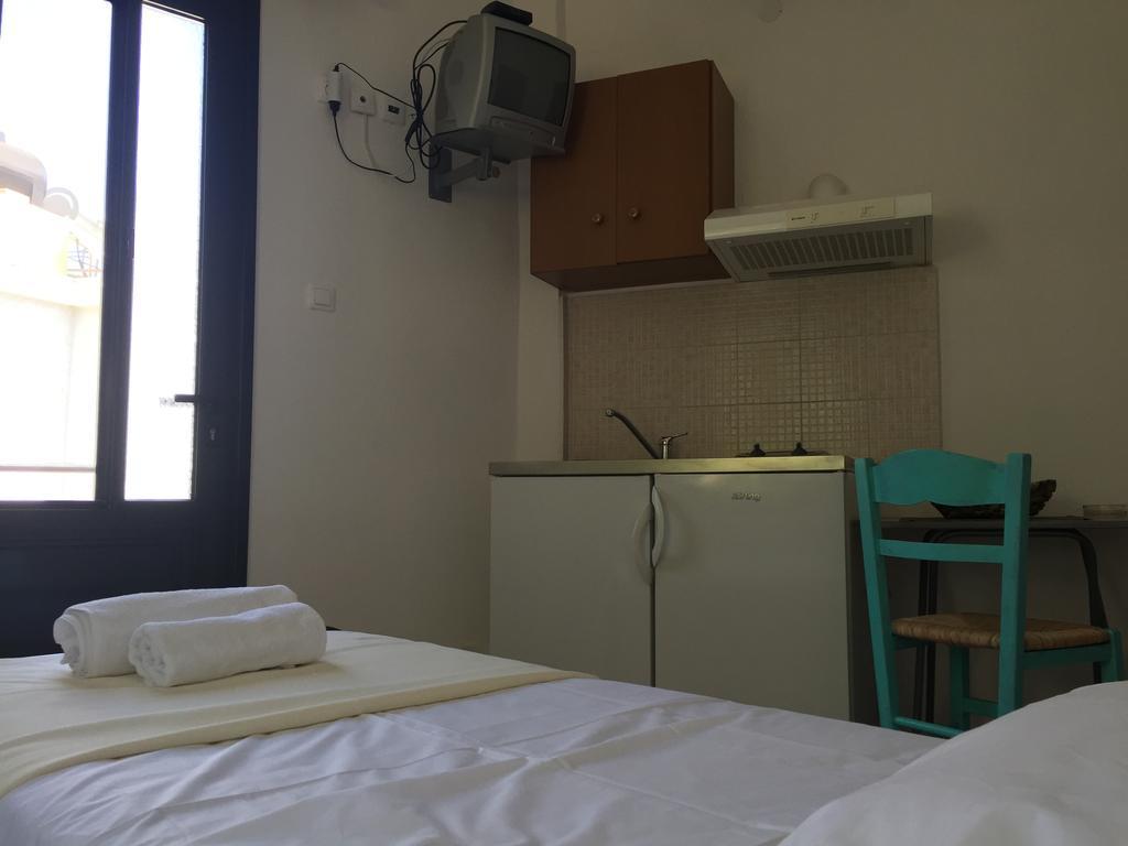 Icthyoessa Apartment Agios Kirykos  Ngoại thất bức ảnh
