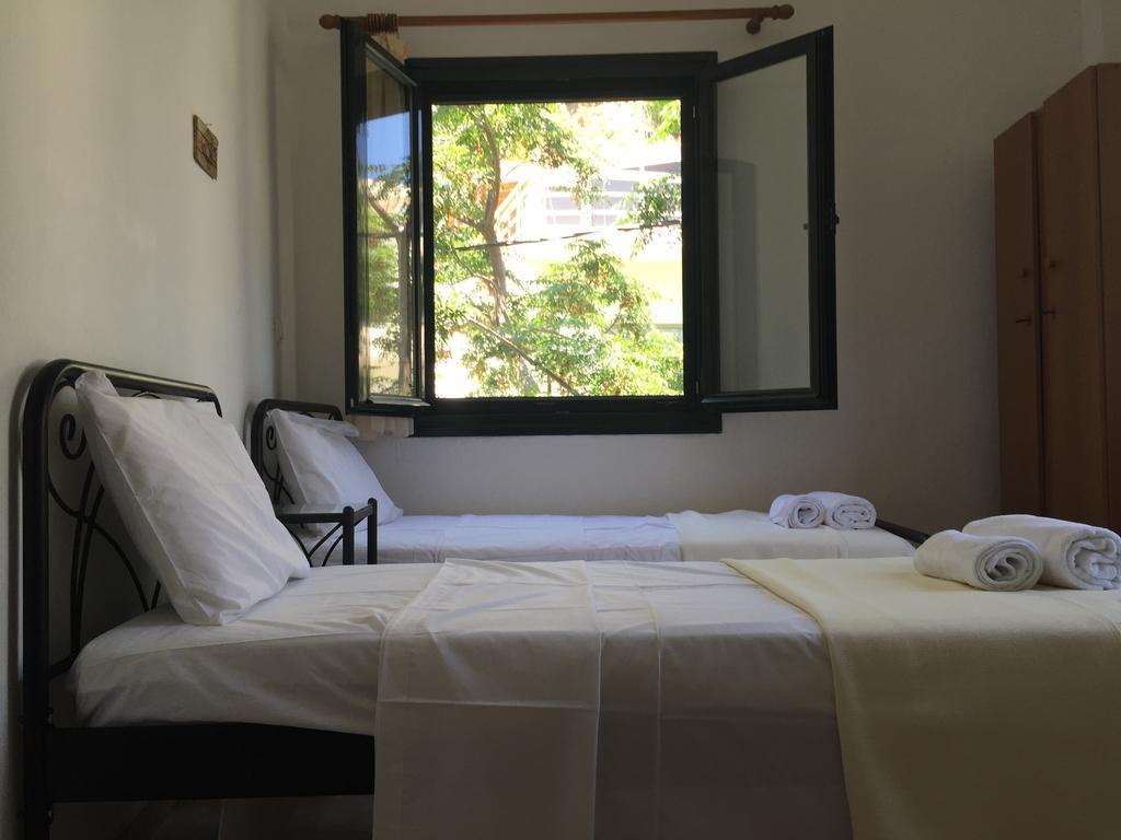 Icthyoessa Apartment Agios Kirykos  Phòng bức ảnh