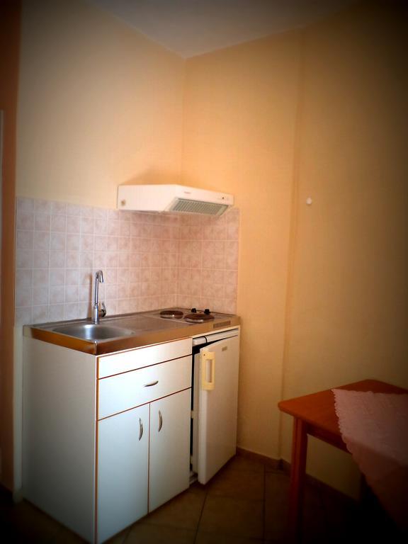 Icthyoessa Apartment Agios Kirykos  Phòng bức ảnh
