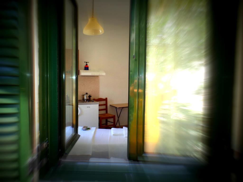 Icthyoessa Apartment Agios Kirykos  Phòng bức ảnh