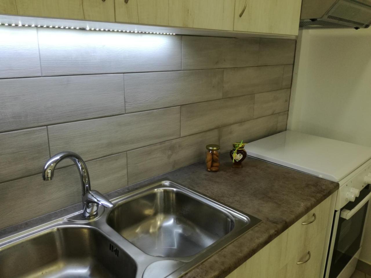 Icthyoessa Apartment Agios Kirykos  Ngoại thất bức ảnh